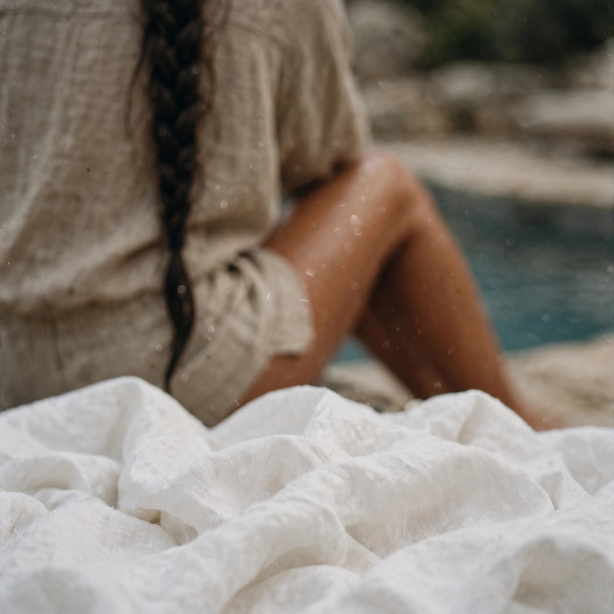 13_pool_linen_fabric_closeup